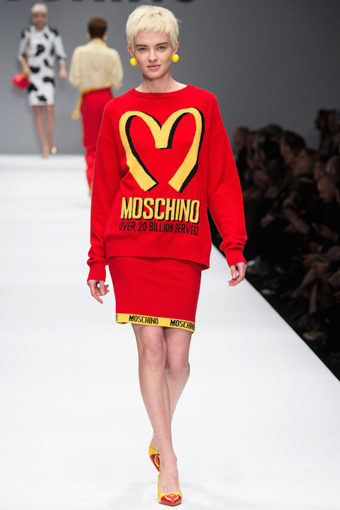 联手Jeremy Scott 阿迪达斯又出了个粉嫩设计1.jpg