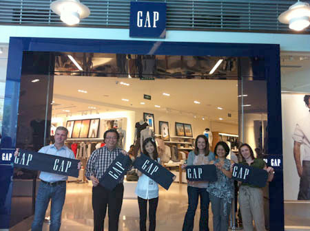 Gap集团旗下品牌持续挣扎 4月同店销售大跌12%0.jpg