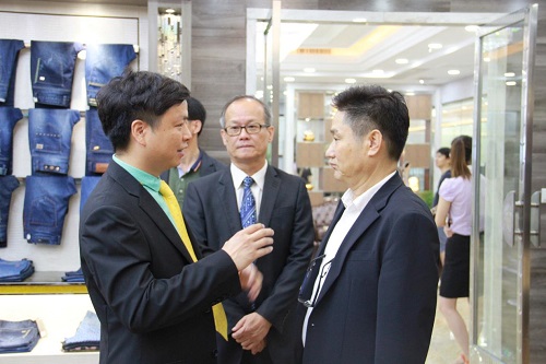 中韩服饰行业促进会议在友谊裤都举行2.jpg
