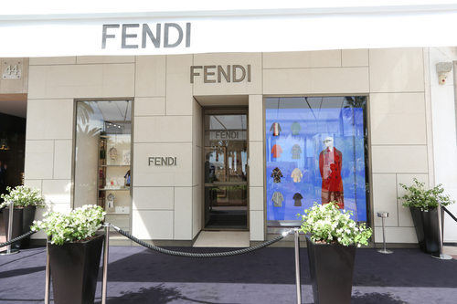 Fendi在康城(戛纳)庆贺与老佛爷的50年合作历史1.jpg