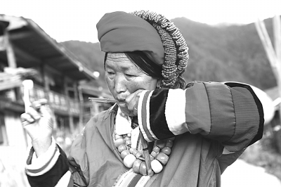 羌族服饰：民族的视觉标识0.jpg