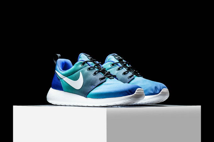 Nike为人气跑鞋Roshe One增加&quot;Ocean Zen&quot; 青蓝配色1.jpg