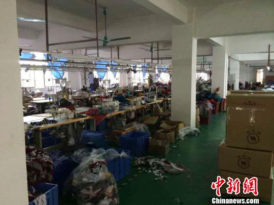 假冒“七匹狼”服装案主犯被惠州警方追捕落网0.jpg