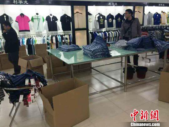 假冒“七匹狼”服装案主犯被惠州警方追捕落网2.jpg