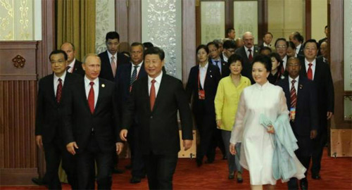 魔幻工厂：时尚不仅限于奢侈品 更是一种态度0.jpg