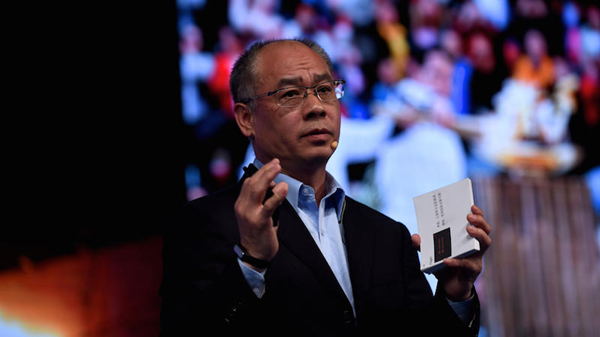 李宁回归一年公司扭亏转盈 这套动作你给几分？0.jpg