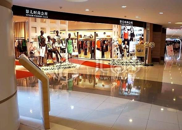 商场服装品牌换代有点太快 这现象不是新鲜事0.jpg