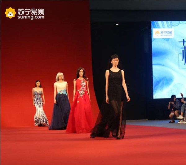 苏宁易购服装城“苏秀”发布会在CHIC2016秋季展举办2.jpg