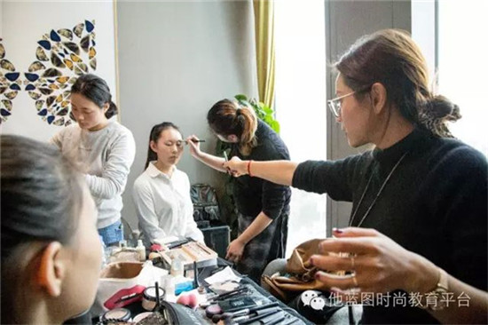 【艺术呼呼生命】祂蓝图谷度杯 首届全国棉麻手工服装设计师大赛于2017年11月18日获奖名单揭晓16.jpg