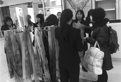 真丝服装没有一根真丝 桐乡锦绣天地竟如此欺诈消费者1.jpg