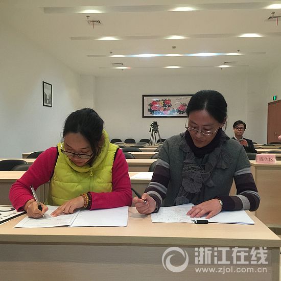 浙江今年首场技术成果竞拍会举行 纺织节能环保项目受青睐1.jpg
