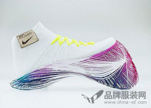 米兰设计周 Nike携实验鞋款生命的律动亮相 3.jpg