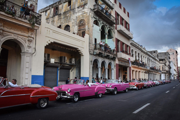 Chanel 2017早春度假系列大秀古巴开走 8个角度带你体验9.jpg