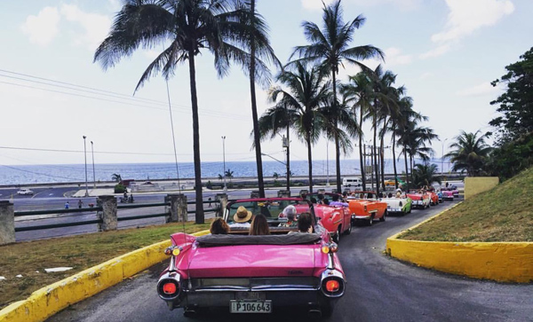 Chanel 2017早春度假系列大秀古巴开走 8个角度带你体验10.jpg