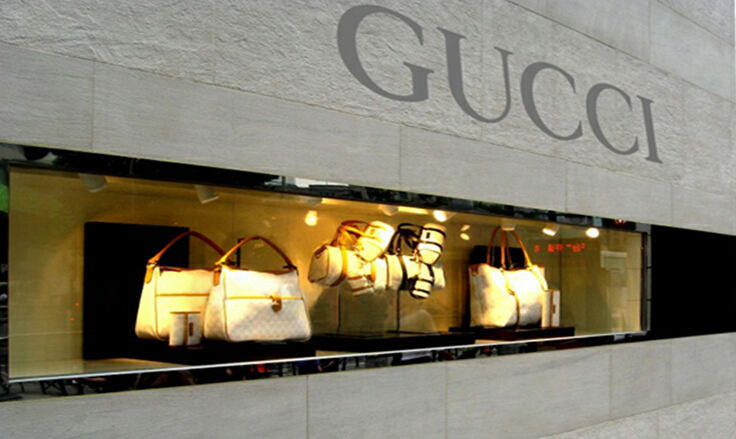 Gucci收入大幅越来越猛！全面秒杀LV1.jpg