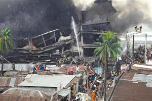 孟加拉国一服装厂发生爆炸0.jpg