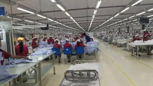 中纺联高勇率纺服企业家代表团访问缅甸4.jpg