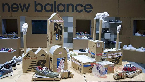 New Balance為顧客推出了定制化服務(wù)1.jpg